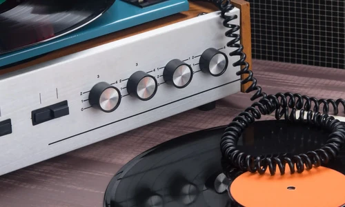 opravy magnetofonů a gramofonů